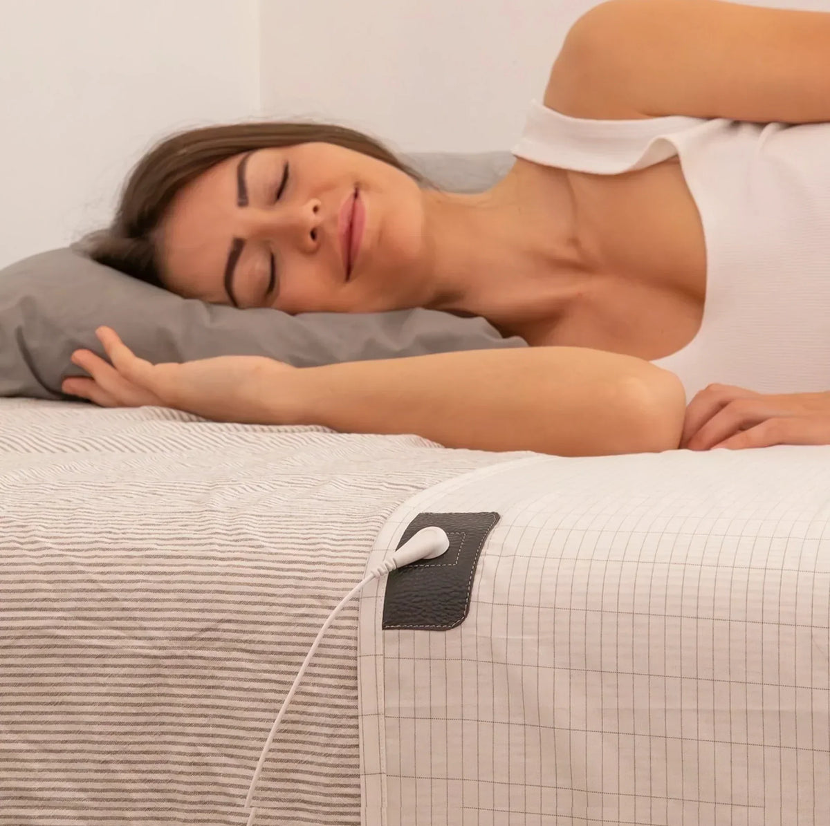 Why Grounding Bedsheets Aren’t the Best Way to Ground Indoors (And What Works Better)